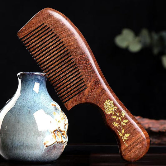 Traditional Chinese medicine health comb, made of natural sandalwood, combed every day, can calm the mind and help sleep, nourish blood and hair, promote blood circulation in the brain, and rejuvenate youth